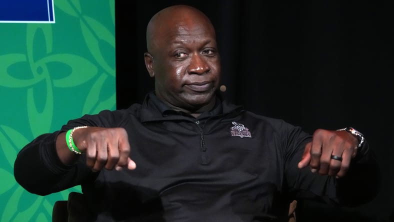 Vikings Hall of Famer John Randle in Dublin in 2025