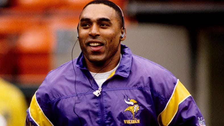 Roger Craig in Vikings uniform before a game against the 49ers at Candlestick Park. Roger Craig Hall of Fame,