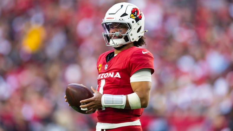 Kyler Murray on the field during a Cardinals game against the San Francisco 49ers.
