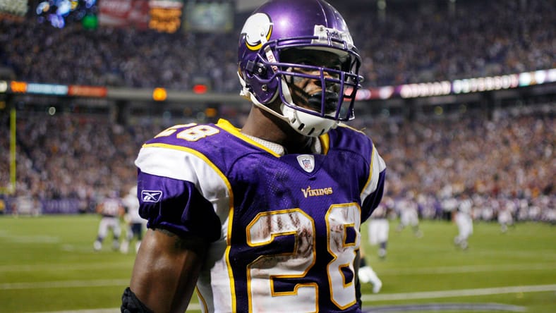 Vikings RB Adrian Peterson in 2027 against the Chargers