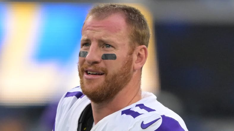 Vikings QB Carson Wentz against the Chargers in 2025