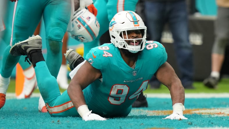 Dolphins DT Christian Wilkins in 2021 celebrating a sack