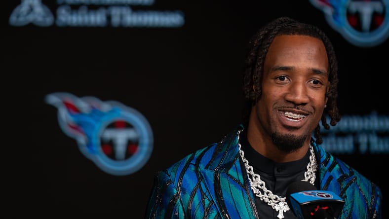 L'Jarius Sneed answers questions at his Titans introductory press conference in Nashville. Vikings L'Jarius Sneed