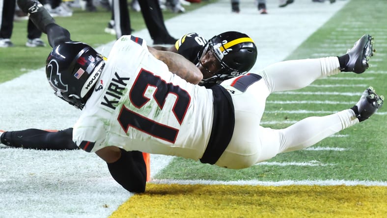 Christian Kirk catches a touchdown against Brandin Echols in a playoff game. Christian Kirk 49ers