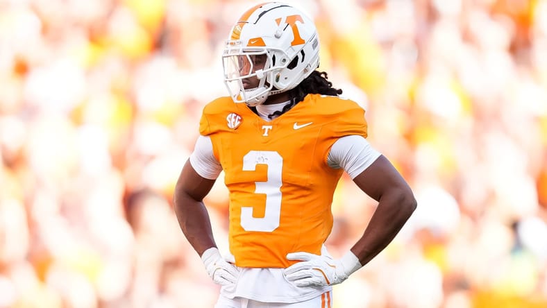 Volunteers CB Jermod McCoy against Alabama in 2024