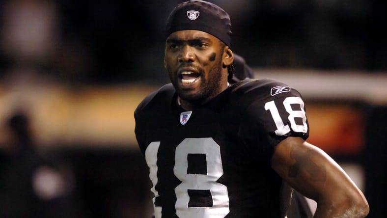 Randy Moss reacts with frustration during a game against the Giants. Dexter Lawrence trade