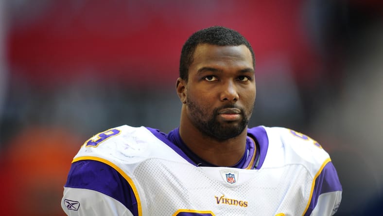 Napoleon Harris plays linebacker during a Vikings game against the Cardinals. Dexter Lawrence trade