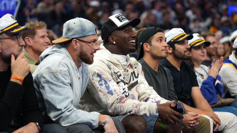 49ers WR Deebo Samuel at a Warrios game in 2024