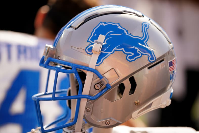 NFL: Detroit Lions vs Minnesota Vikings