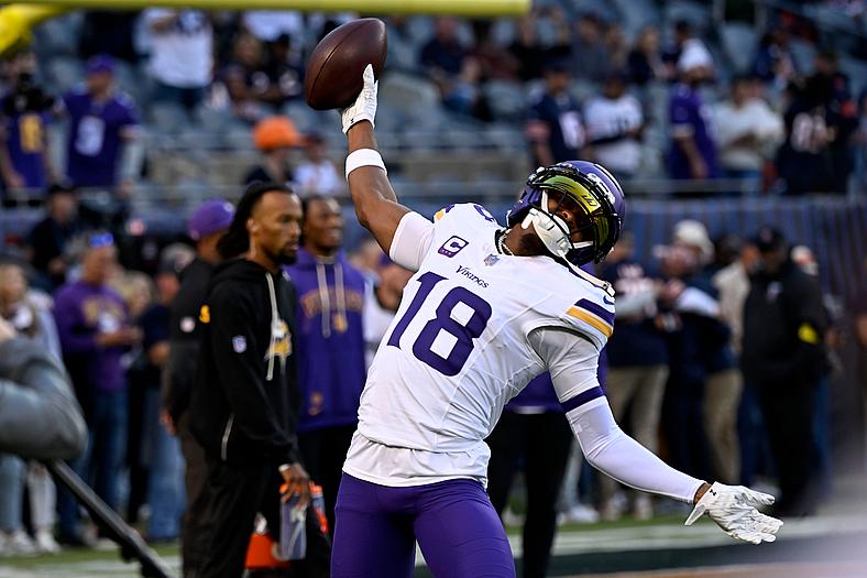 NFL: Minnesota Vikings at Chicago Bears