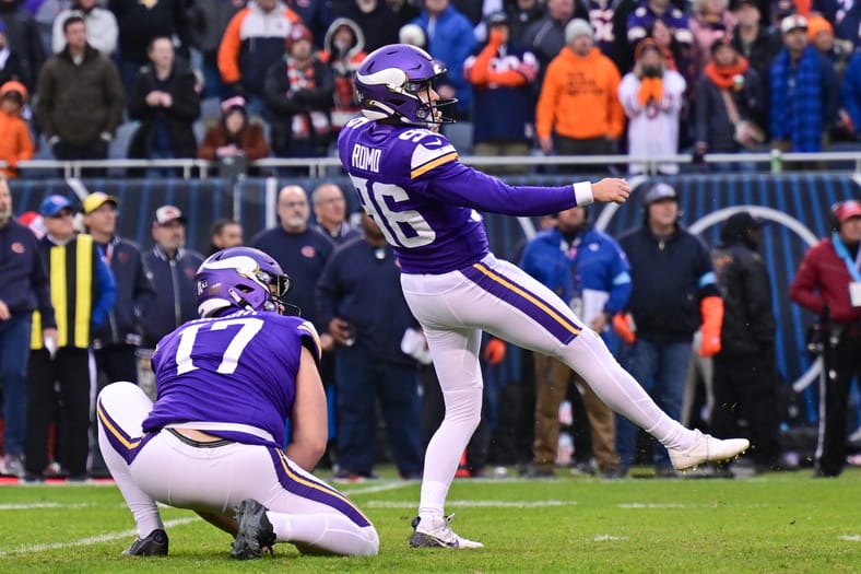 NFL: Minnesota Vikings at Chicago Bears