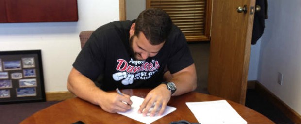 Matt Kalil Signing Rookie Contract