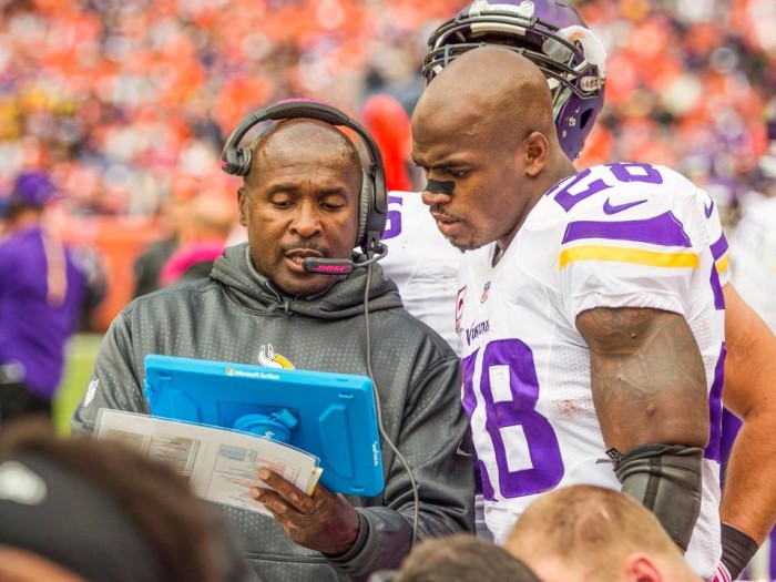 Should the Vikings trade Adrian Peterson