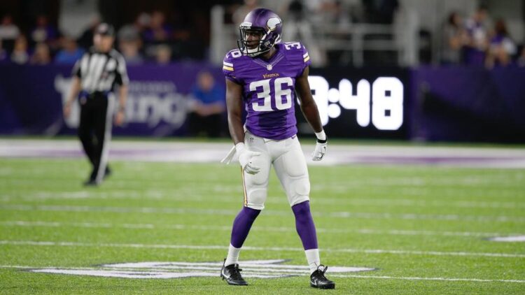 Vikings Sign Nine Players to Futures Contracts for 2017