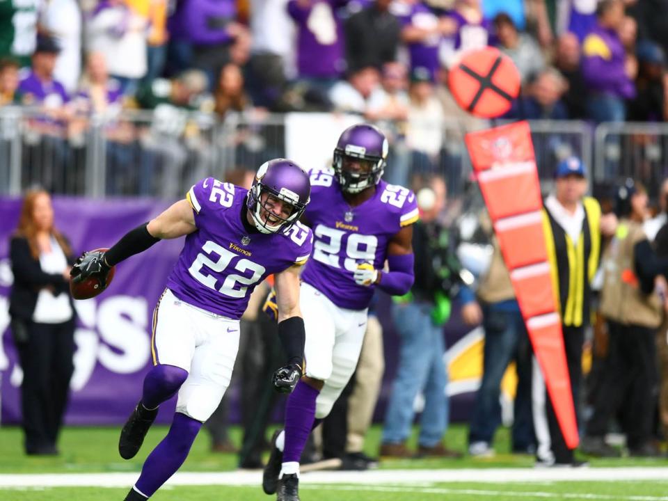 Vikings waive cornerback Holton Hill