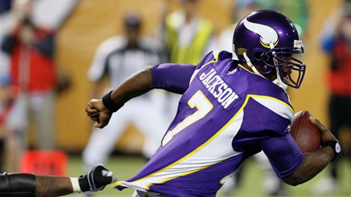 Former Vikings quarterback Tavaris Jackson dies in car crash