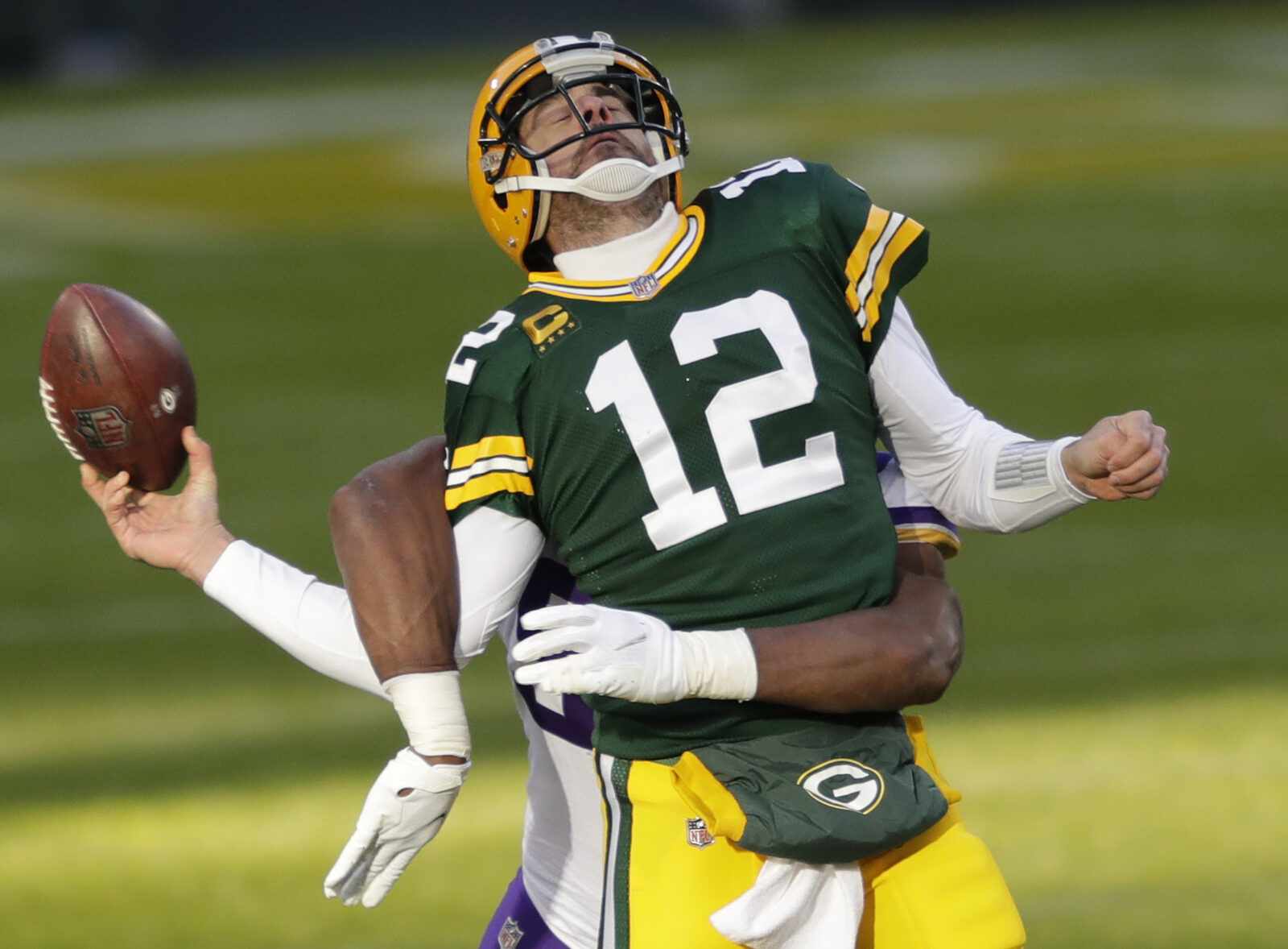 Vikings defeat Packers 28-22 behind four Cook touchdowns