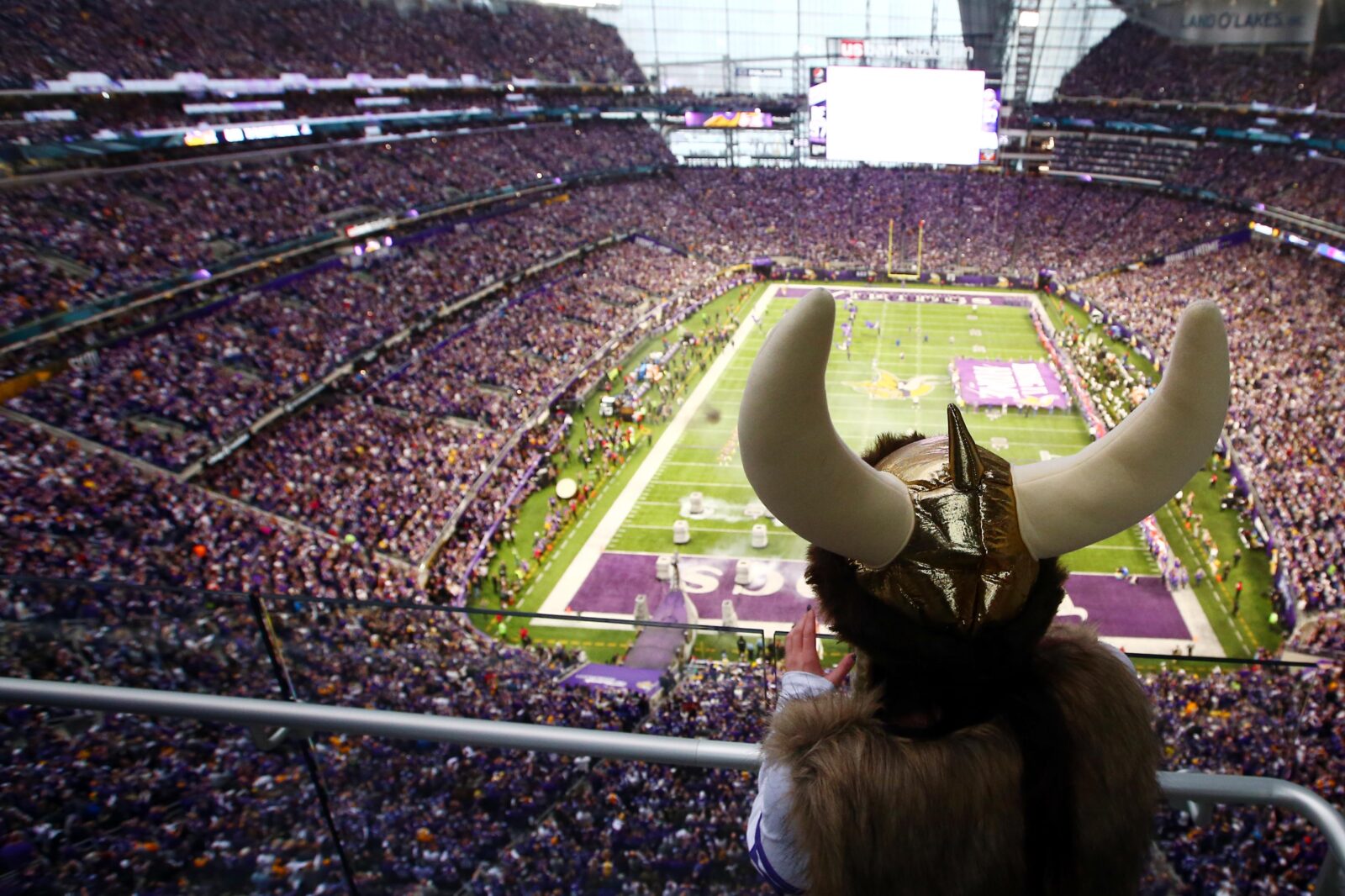 Minnesota Vikings over/under wins total betting breakdown - Sports  Illustrated