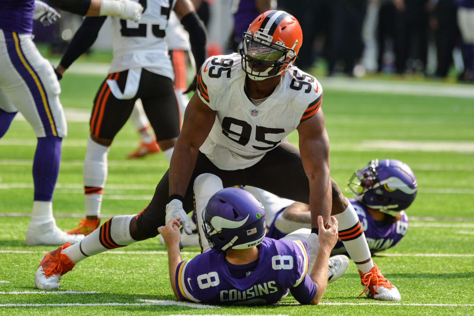 In Slobberknocker NFL Trade, Vikings Earn a Clear Warning