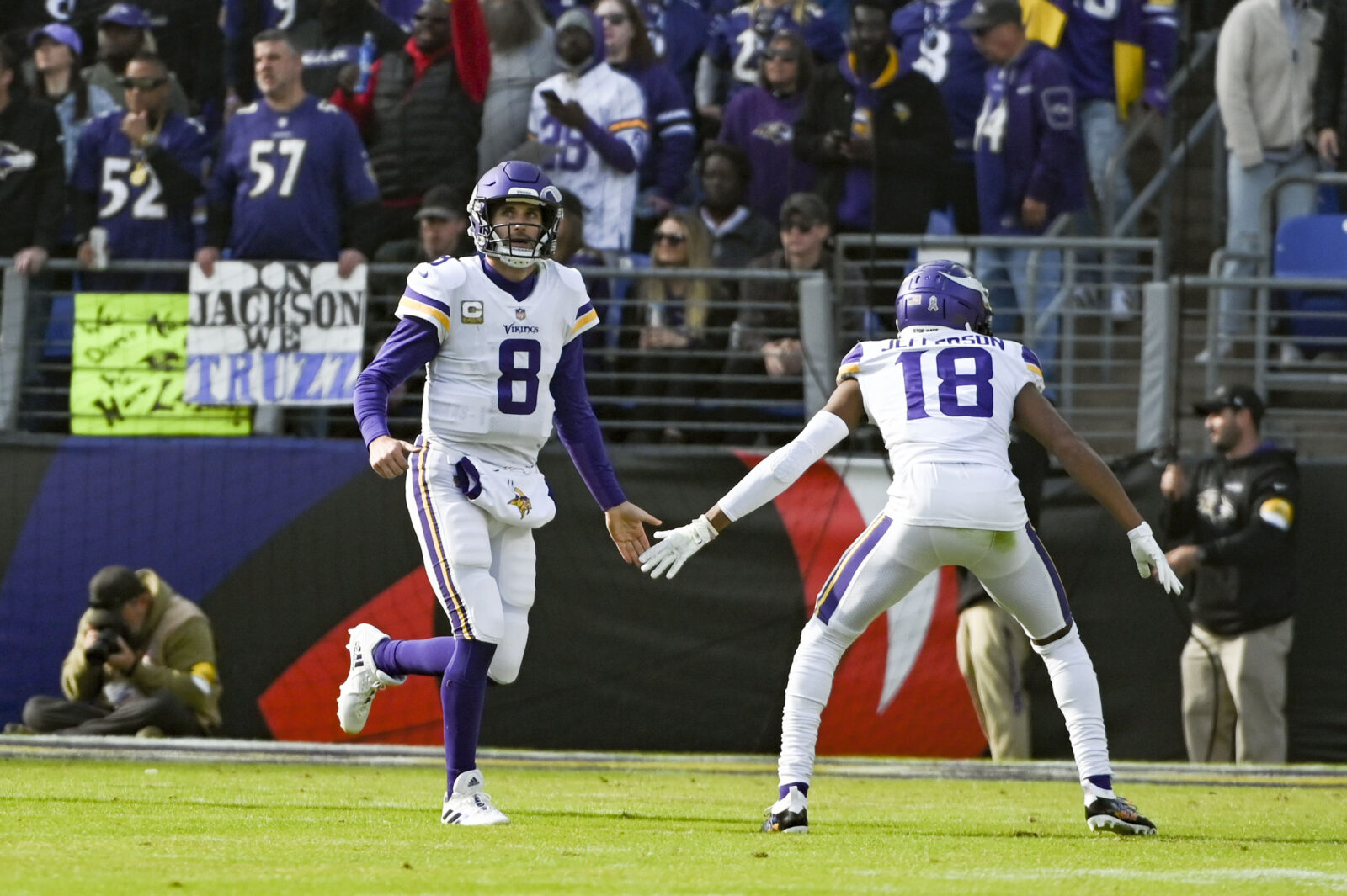 The Vikings Are Now Favorites in the NFC North - Vikings Territory