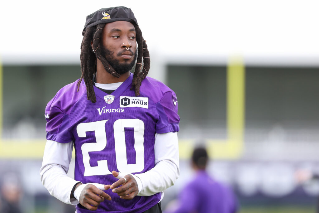 Unusual Cut Highlights Vikings Roster Moves - Vikings Territory