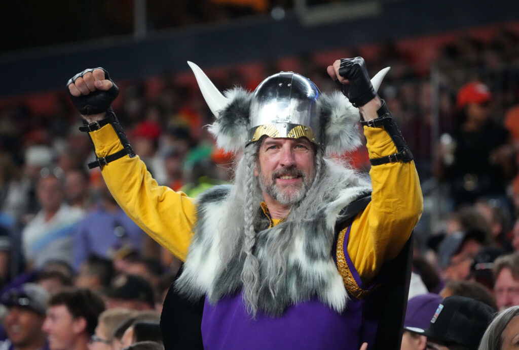 minnesota vikings fan gear