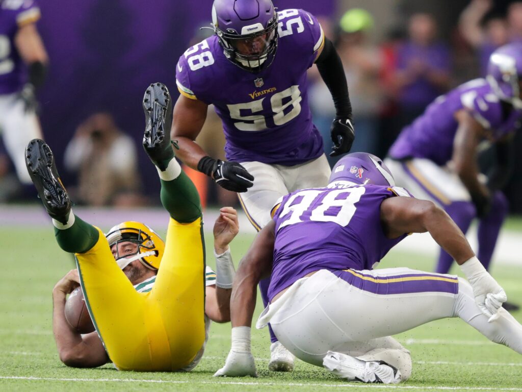 Aaron Rodgers gets a haircut before Packers' Week 1 game vs Vikings