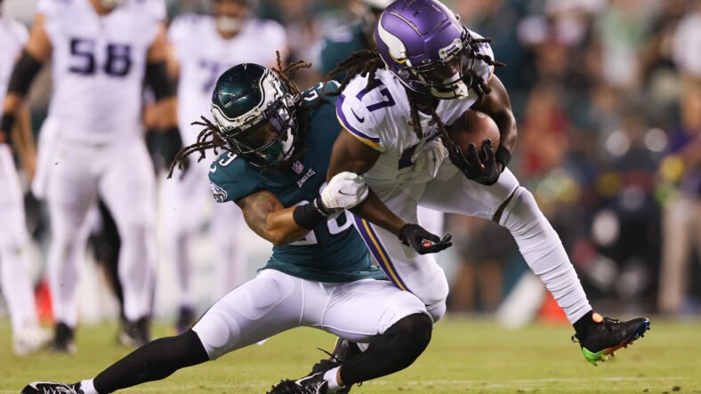The Vikings Top Offensive Performers at Eagles, per PFF