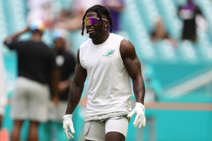 Report: Miami Dolphins 'optimistic' Tyreek Hill will be able to play vs.  Minnesota Vikings - Dolphin Nation