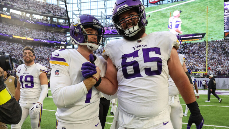 Another Offensive Lineman Returns to Vikings for 2023