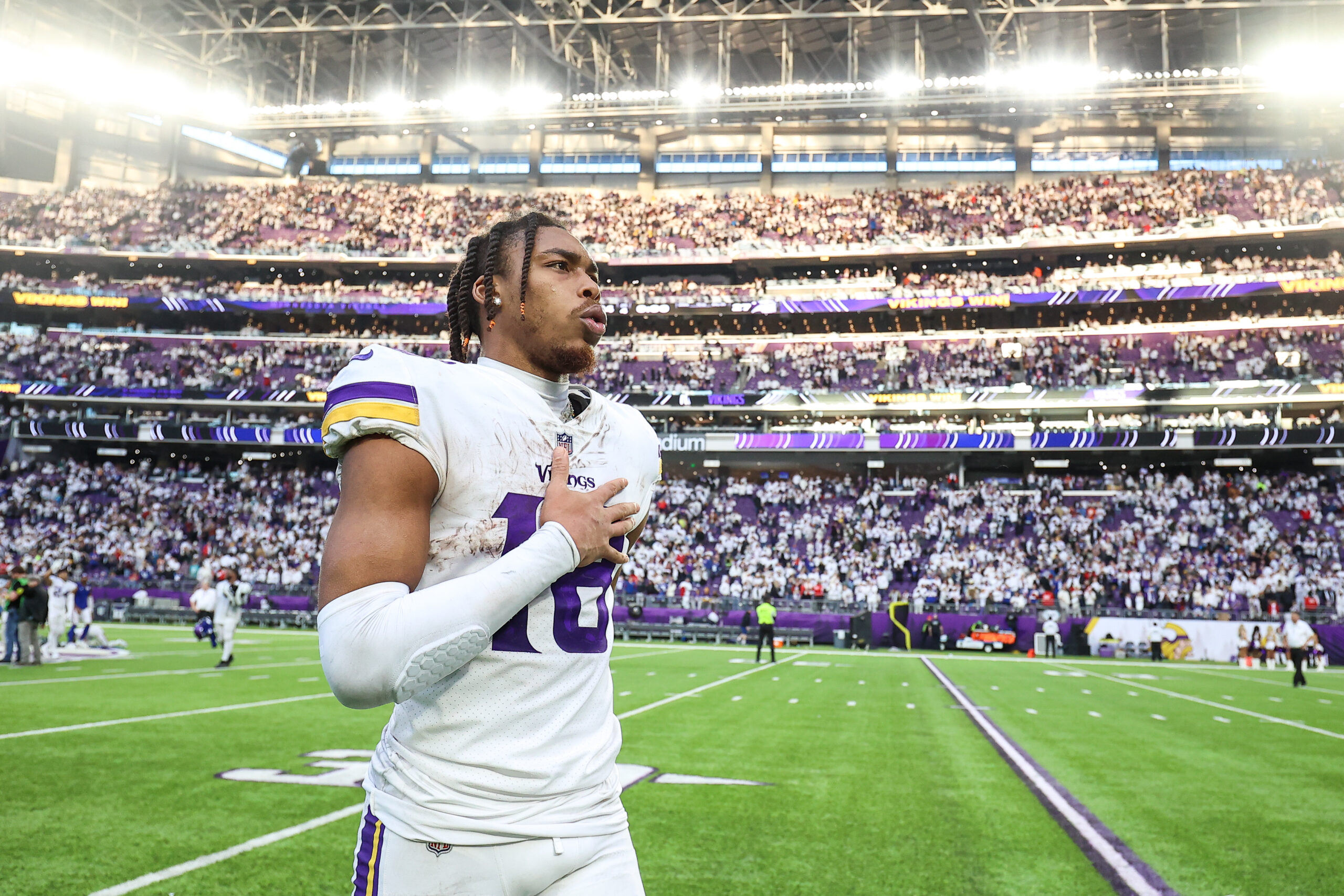 MINNEAPOLIS, MN - DECEMBER 04: Minnesota Vikings wide receiver Justin  Jefferson (18) looks on before the NFL game between the New York Jets and  the Minnesota Vikings on December 4th, 2022, at