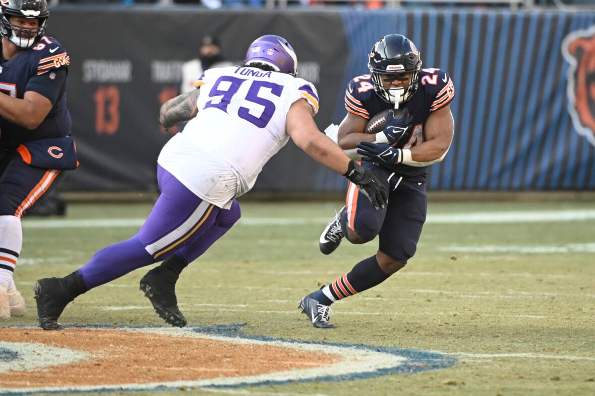 Vikings right ship with win over hapless Bears