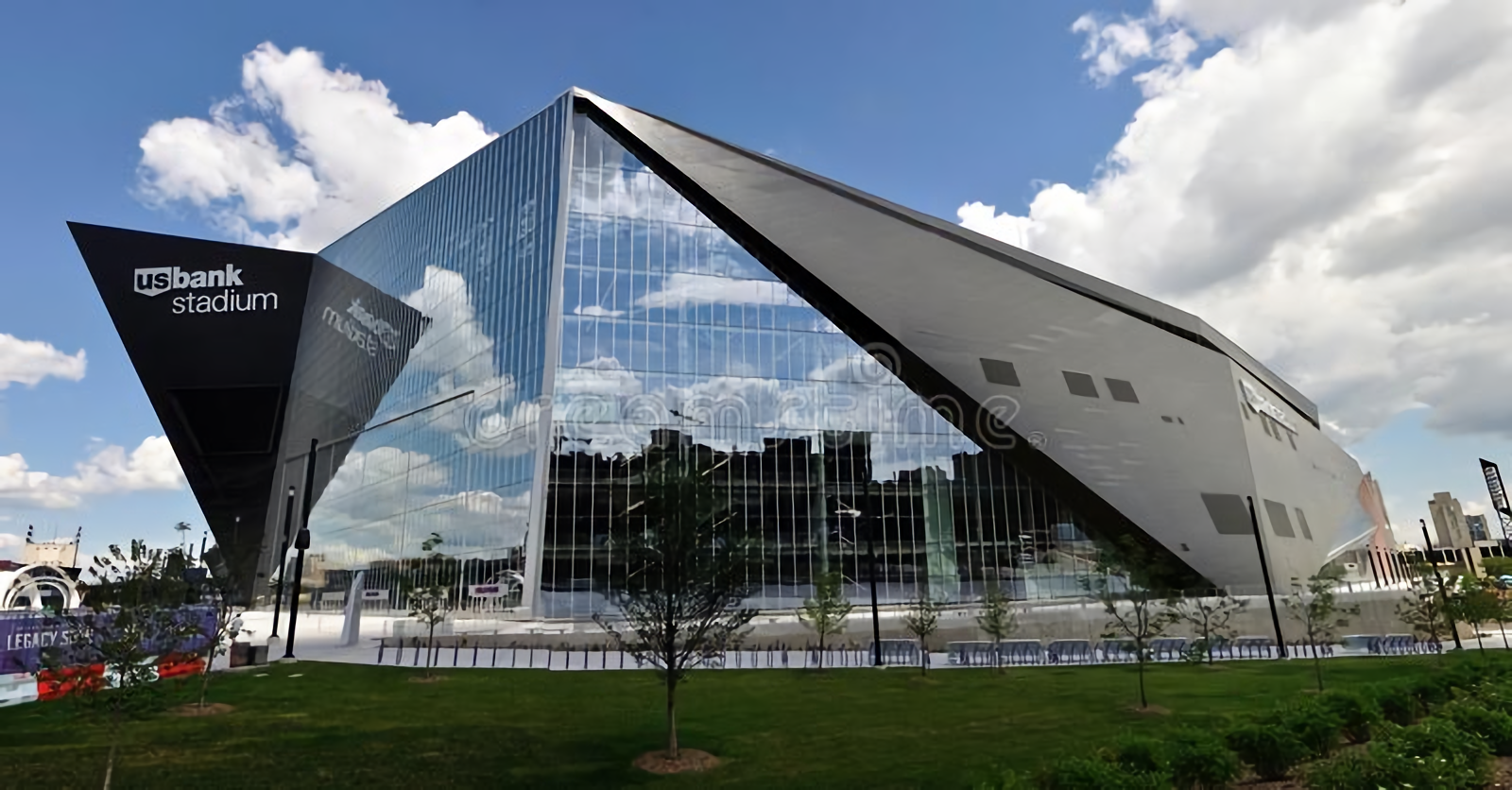 U.S. Bank Stadium ugly on the outside, awesome on the inside