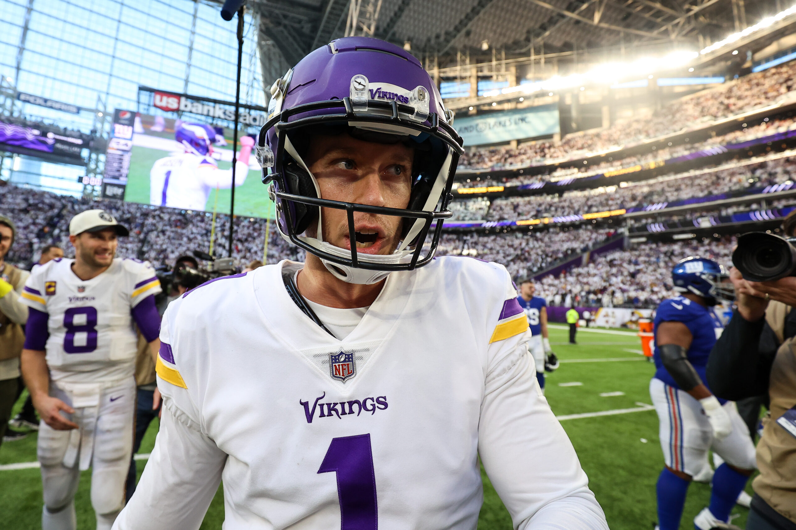 Vikings kicker Greg Joseph, a soccer player at heart, shines across the  pond in London - InForum