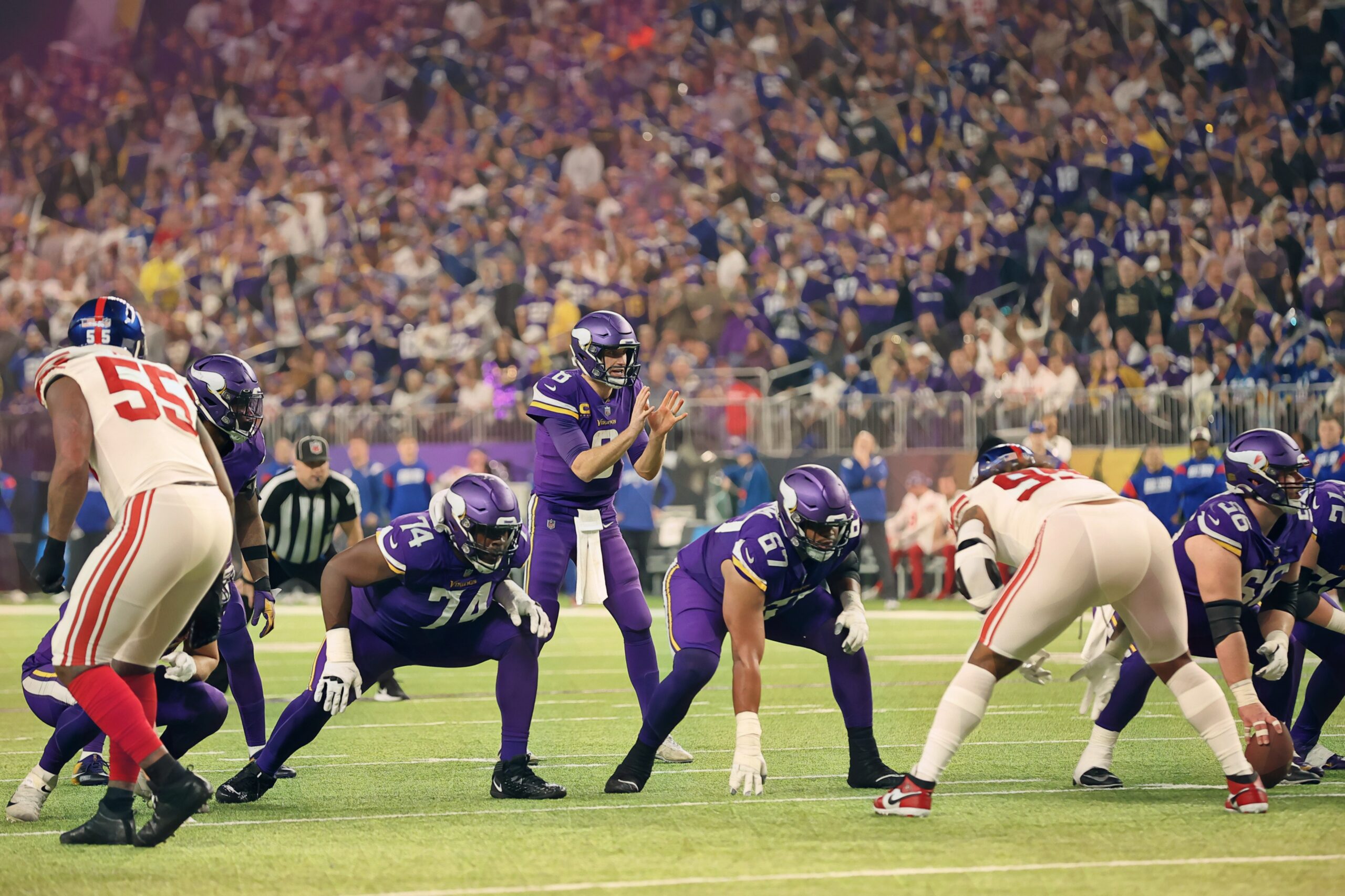 Minnesota Vikings offensive guard Ezra Cleveland (72) on the field during  the second half an NFL