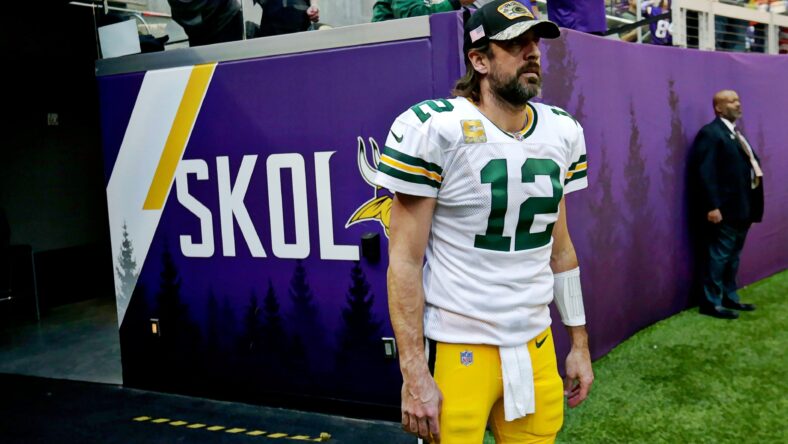 What if the Vikings Drafted Aaron Rodgers? 