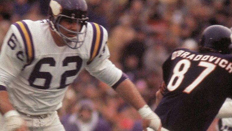 Here's Your Chance to Meet Vikings Great Ed White
