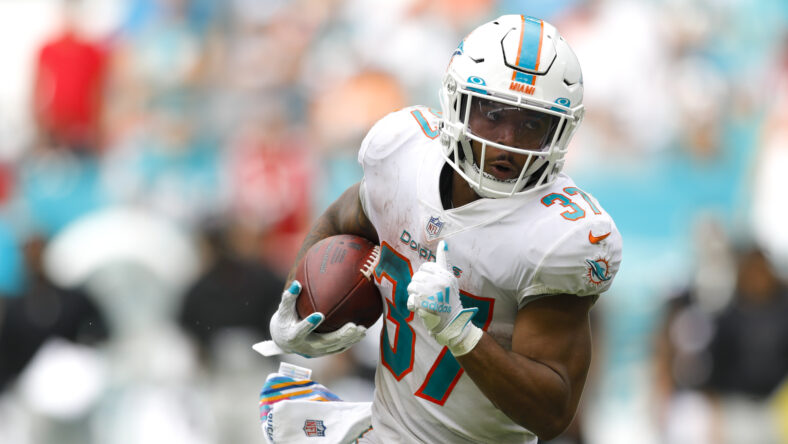 Vikings signing ex-Dolphins RB Myles Gaskin to active roster