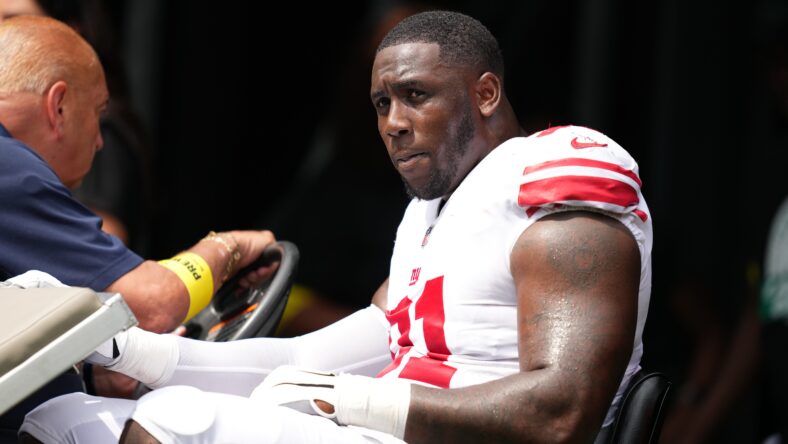 KANSAS CITY, MO - AUGUST 27: Minnesota Vikings defensive end Stephen  Weatherly (91) before an NFL preseason game between the Minnesota Vikings  and Kansas City Chiefs on Aug 27, 2021 at GEHA