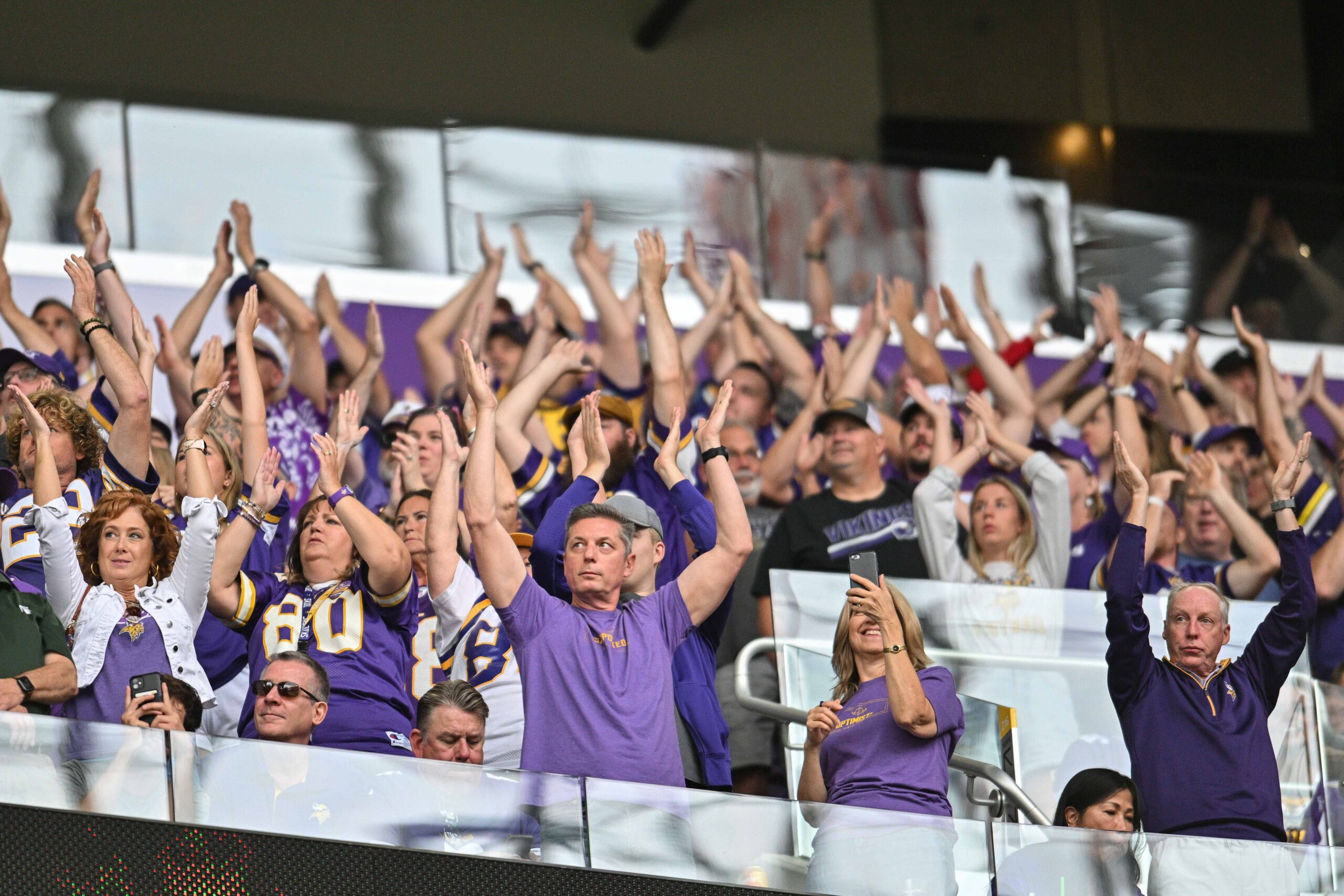 Here Are the Best Spots for Vikings Fans to Watch the Game