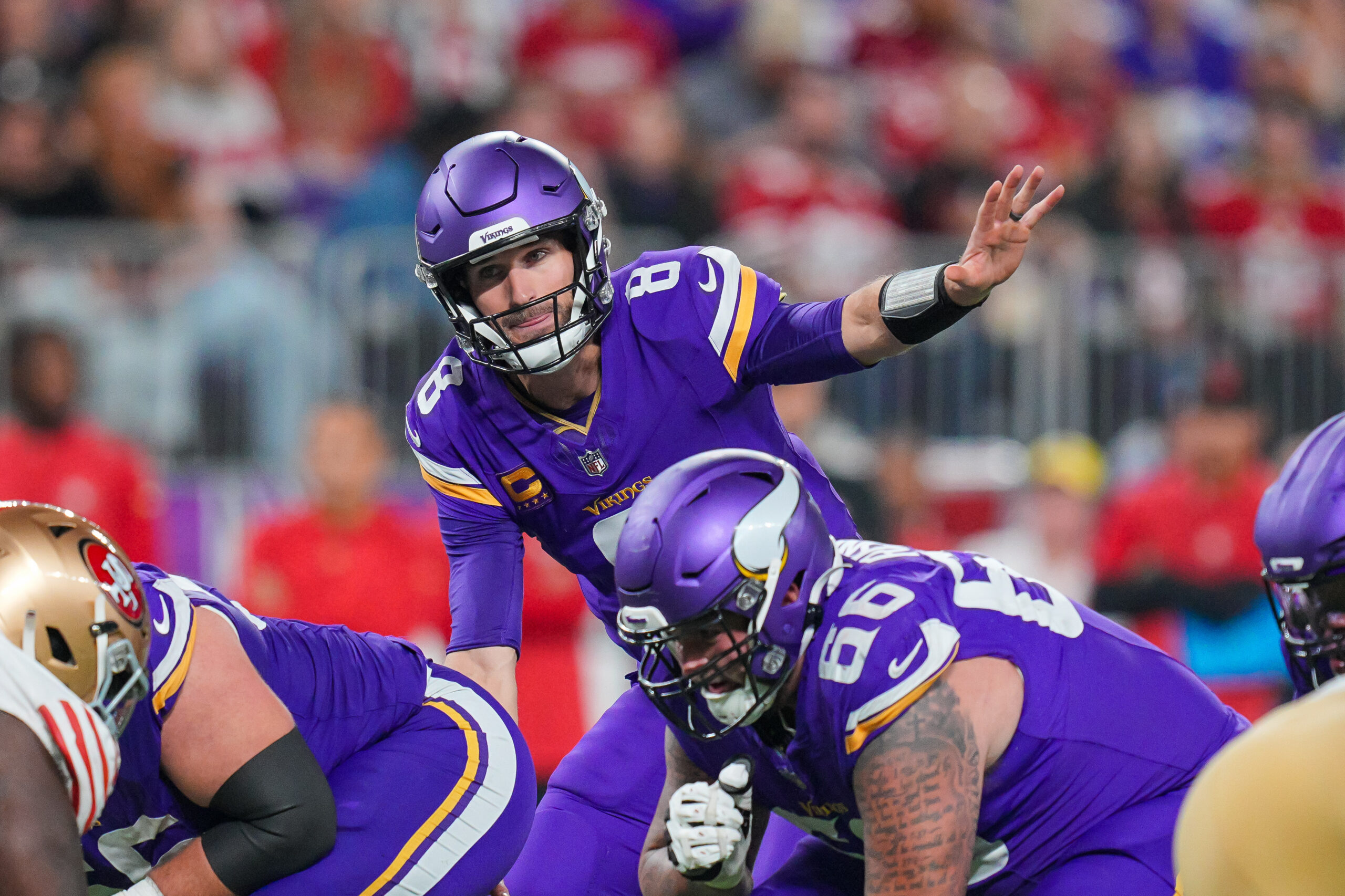 Analyst Provides Intriguing QB Scenario for 2024 Vikings