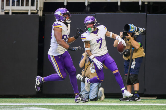 Vikings Rule Out 4 Players Ahead of Crucial Packers Clash