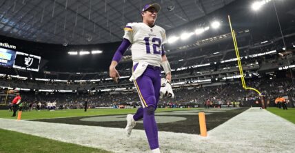 Welcome Back to a Vikings’ QB Controversy