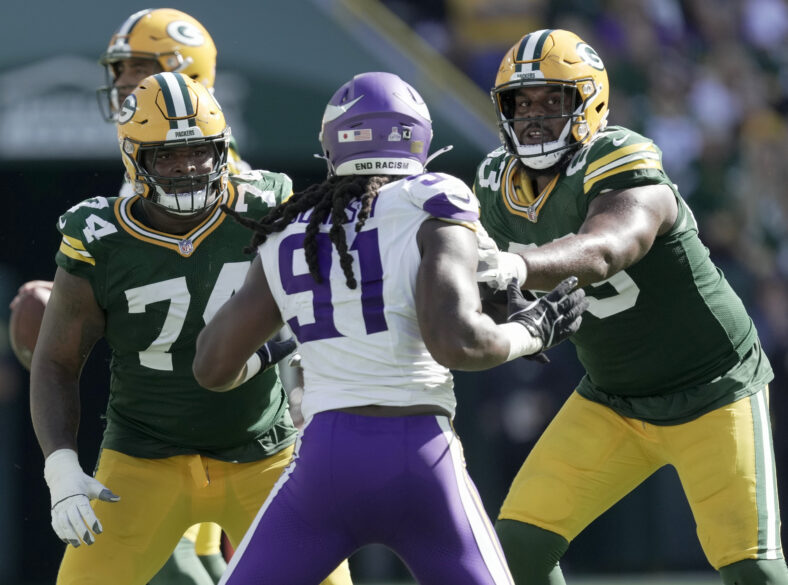 NFL: Minnesota Vikings at Green Bay Packers