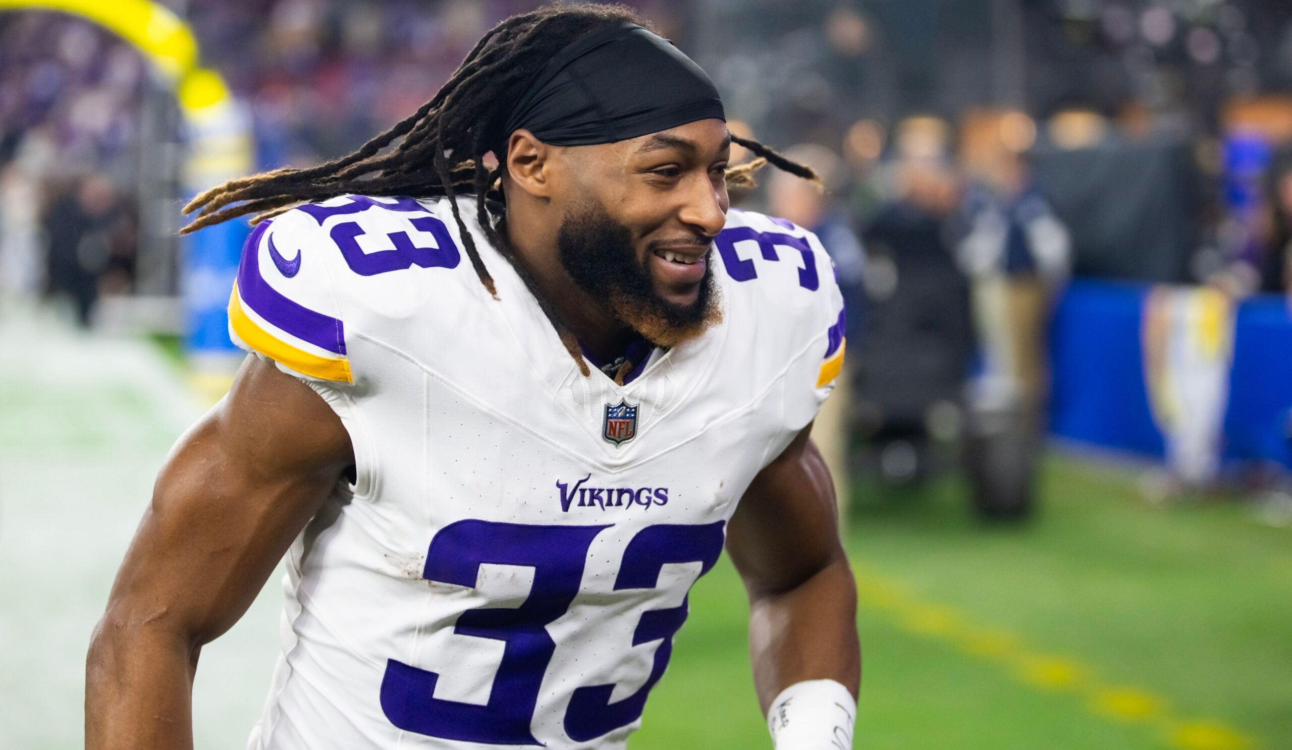 Vikings RB Aaron Jones Has Swerved