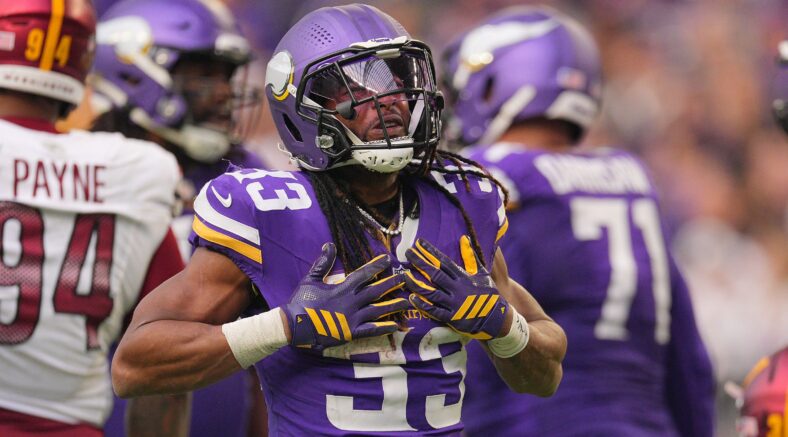 Vikings RB Aaron Jones against the Commanders in 2025