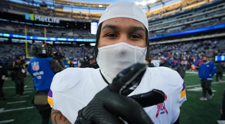 Vikings WR Jalen Nailor at the Giants in 2025
