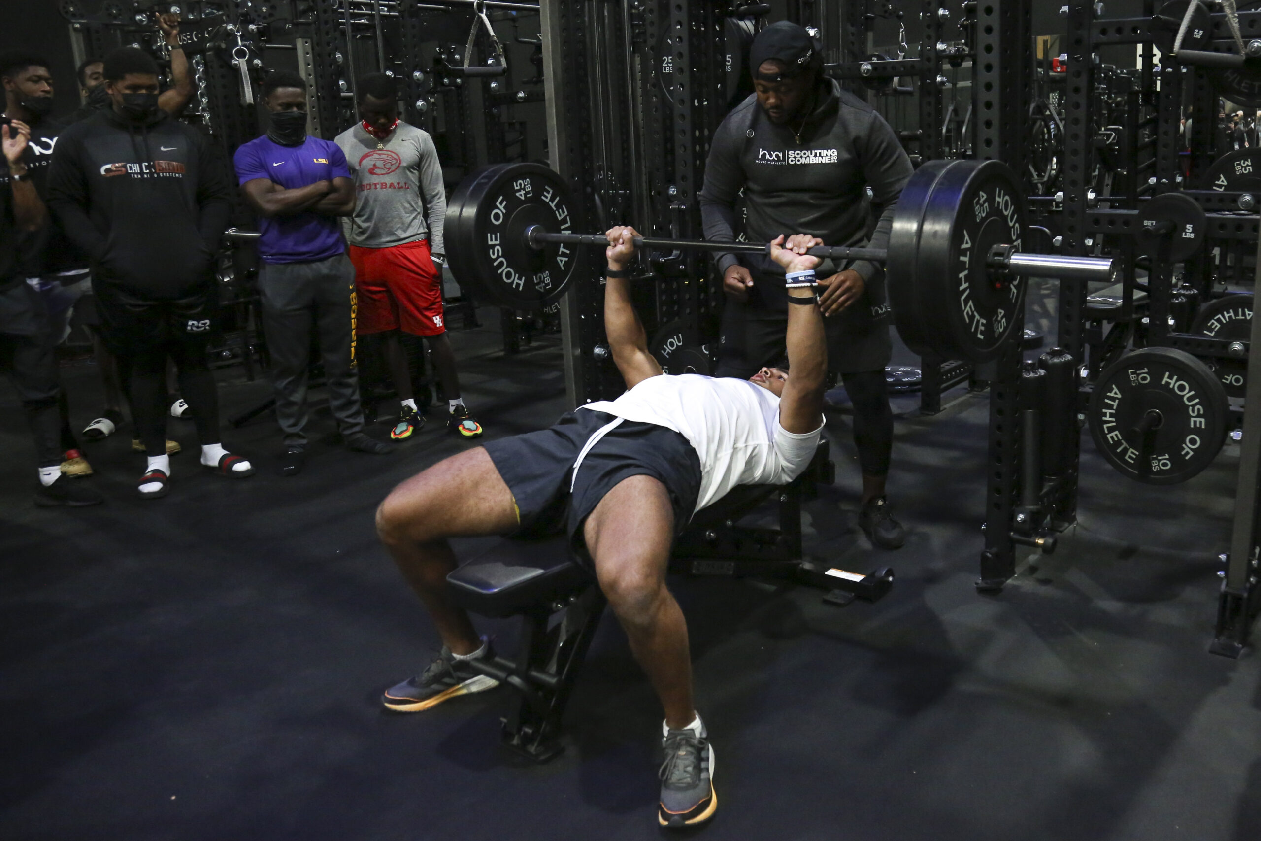 Ex-Vikings LB Returns to the Champs